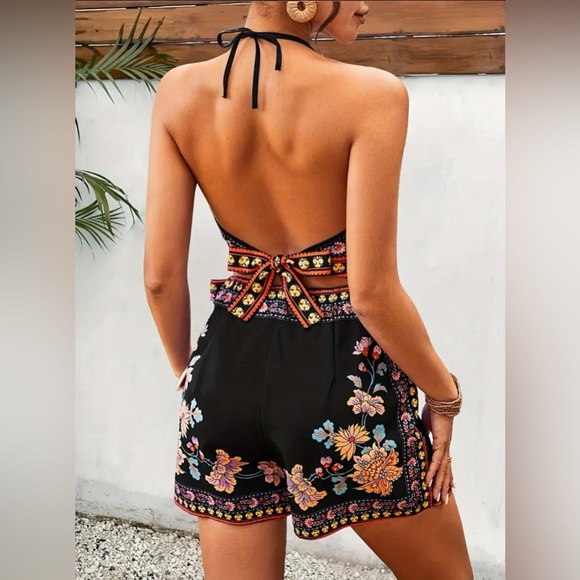 🔥❤️‍🔥 Vibrant Floral Crop Top & Mini Skort Outfit Set - Picture 4 of 9